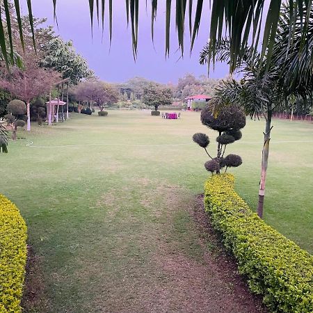 Villa Anantam Aravali à Gurgaon Extérieur photo
